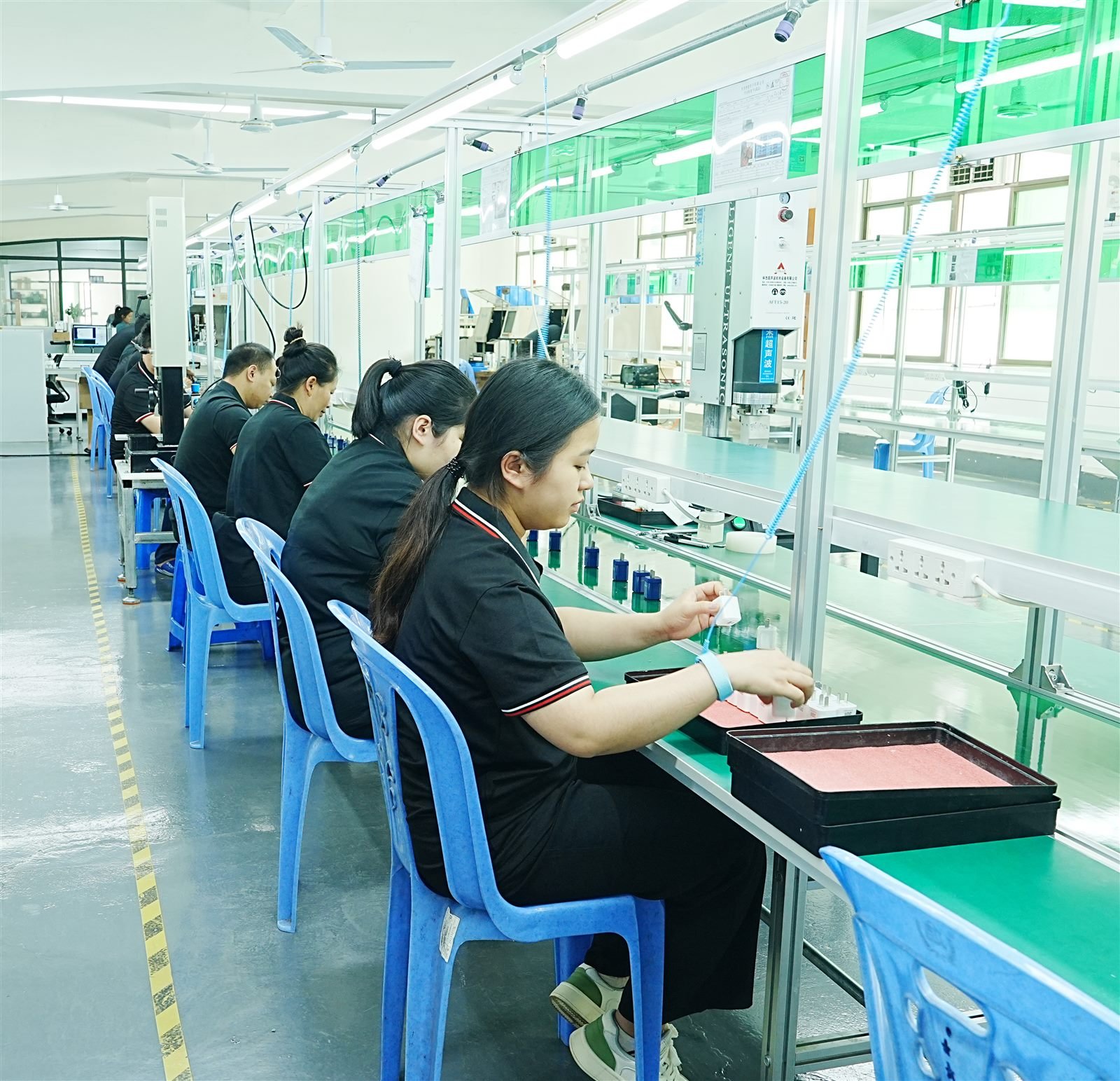 Assembly and packaging workshop